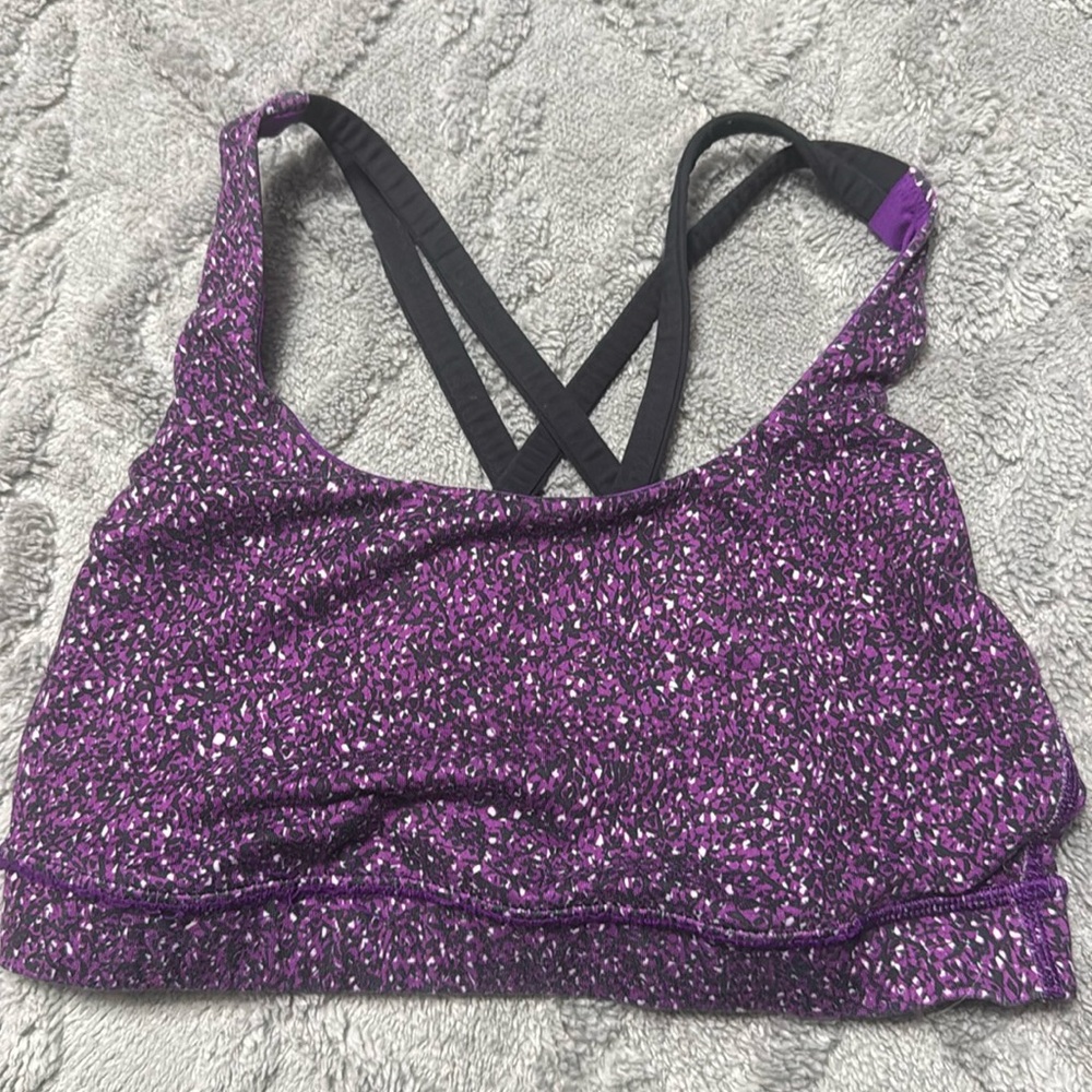 Lululemon purple sports bra size M